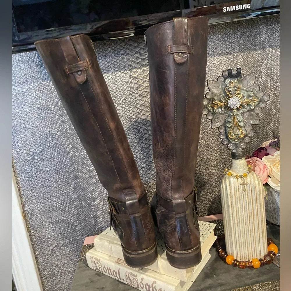 Hinge Devin Buckle Detail Riding Boots 9.5 Brown Equestrian Classic Preppy Moto